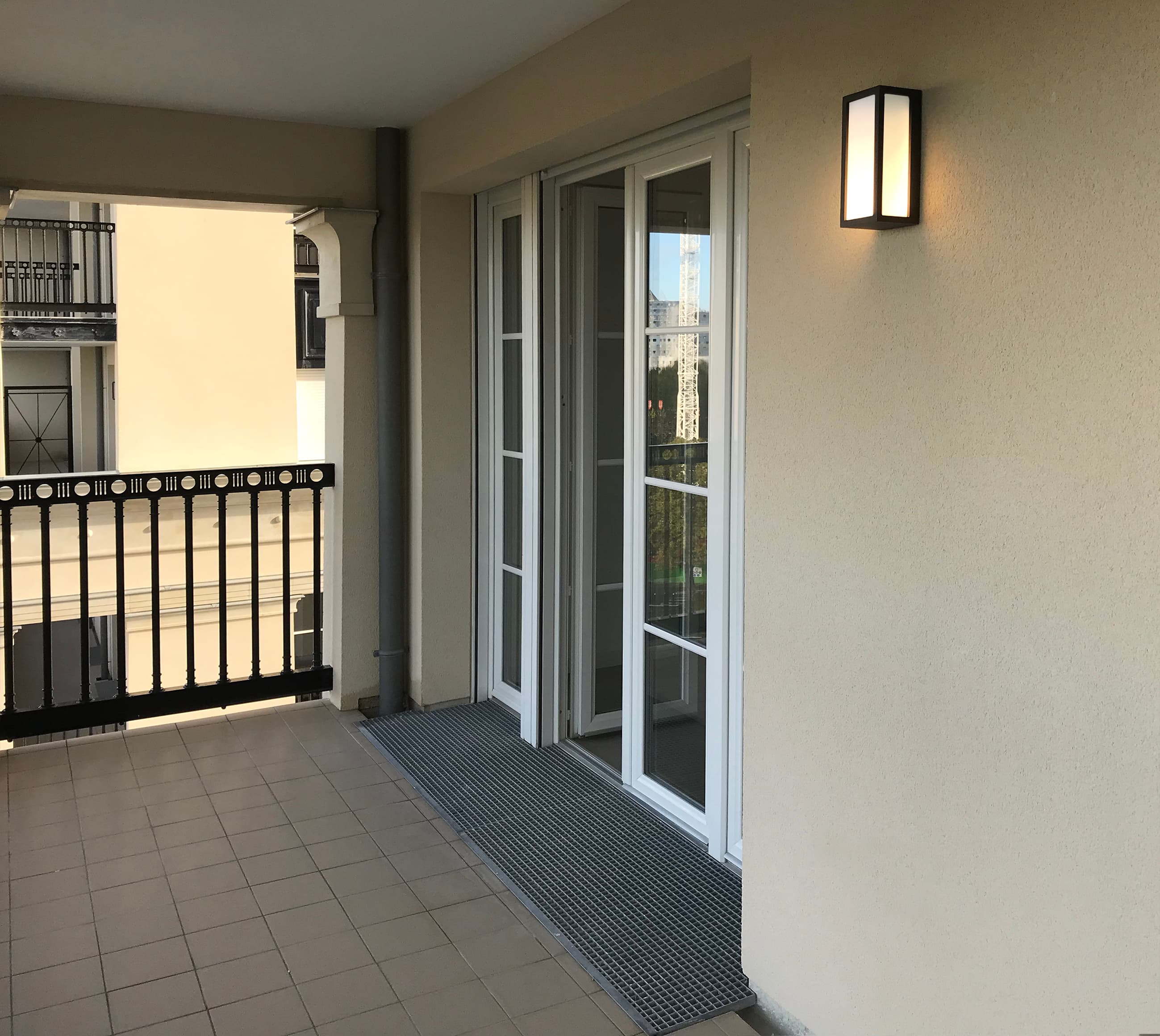 LANTERN - DC_P_PHOTO_AMBIANCE_1